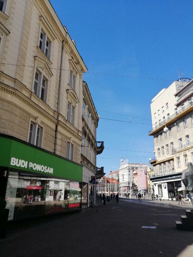 Old School Zagreb Apartment Exterior photo